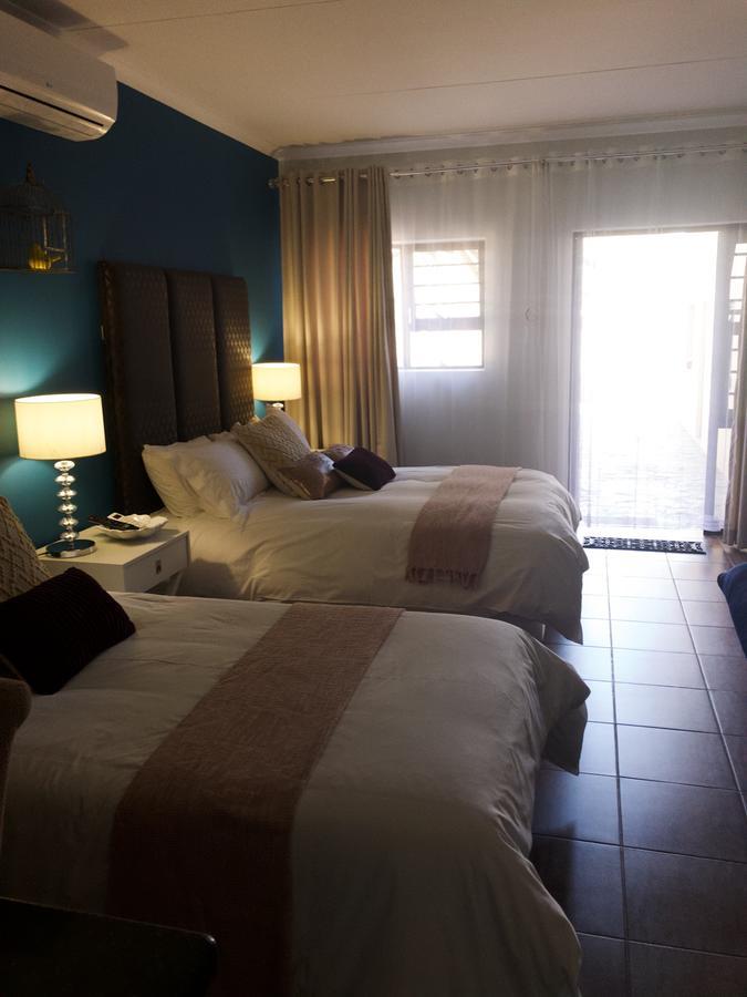 The Hedge Guesthouse Kuruman Εξωτερικό φωτογραφία